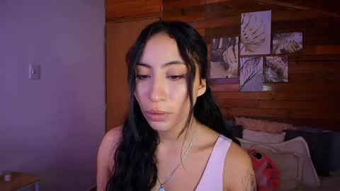 Snapshot of amber_curly chatting on 04.17.26 amber_curly online show from 04.17.26