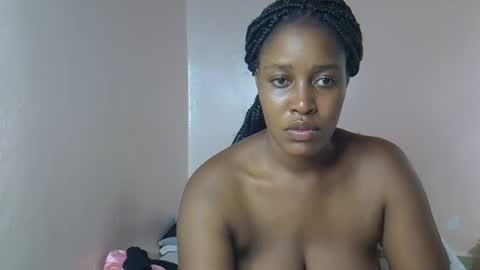 Snapshot of amber_cutie2 chatting on 06.25.26 amber_cutie2 online show from 06.25.26