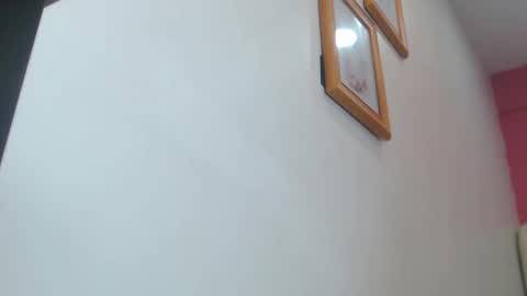 Amber Moore online show from 11.22.25