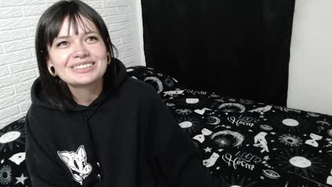 Snapshot of amber_rouss chatting on 12.31.24 ROUSS online show from 12.31.24