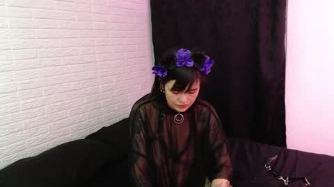 Snapshot of amber_rouss chatting on 01.12.25 ROUSS online show from 01.12.25