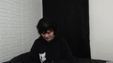 Snapshot of amber_rouss chatting on 02.21.25 ROUSS online show from 02.21.25