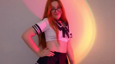 Snapshot of amber_wink chatting on 11.02.25 mber online show from 11.02.25