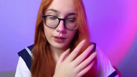 Snapshot of amber_wink chatting on 11.08.25 mber online show from 11.08.25