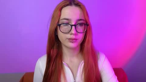 Snapshot of amber_wink chatting on 11.09.25 mber online show from 11.09.25