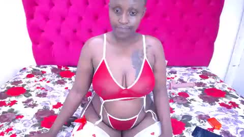 Snapshot of amberdiamondmmm chatting on 10.20.25 amberdiamondmmm online show from 10.20.25