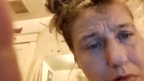 amberjohnson1387 online show from 12.18.25