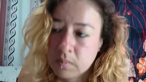 Snapshot of amberlissi chatting on 12.21.25 LISSY online show from 12.21.25