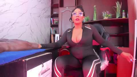 Snapshot of ambernix chatting on 03.07.25 online show from 03.07.25