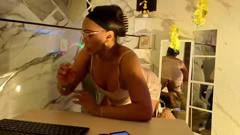 Snapshot of ambernix chatting on 07.09.26 online show from 07.09.26