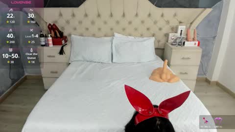 Snapshot of amberrgrey_ chatting on 09.26.25 Amber Grey online show from 09.26.25