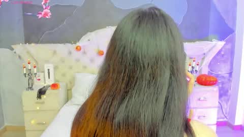 Snapshot of amberrgrey_ chatting on 10.16.25 Amber Grey online show from 10.16.25