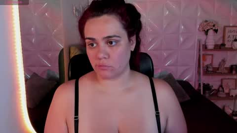 Snapshot of amberthomsonn chatting on 06.30.26 Amber online show from 06.30.26