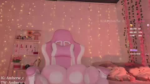 Snapshot of amberw_c chatting on 10.24.25 IG - TW Amberw c online show from 10.24.25