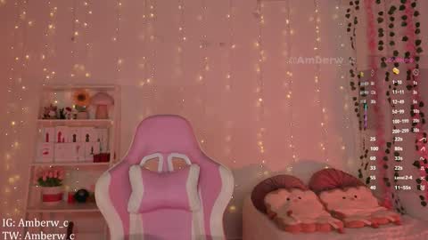 Snapshot of amberw_c chatting on 11.15.25 IG - TW Amberw c online show from 11.15.25