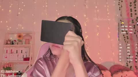 Snapshot of amberw_c chatting on 11.22.25 IG - TW Amberw c online show from 11.22.25