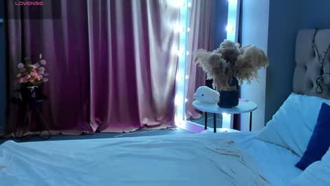 Snapshot of ameli_lorans chatting on 02.06.25 Ameli Lorans online show from 02.06.25