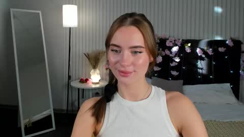 Snapshot of ameli_povilainn chatting on 10.05.25 Ameli online show from 10.05.25