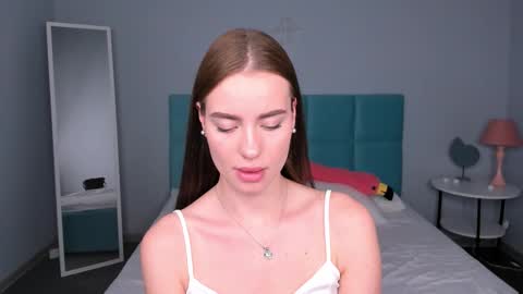 Snapshot of ameli_povilainn chatting on 11.10.25 Ameli online show from 11.10.25