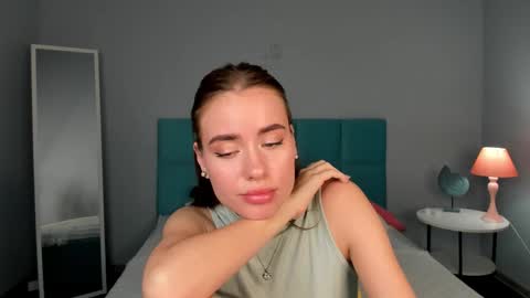 Snapshot of ameli_povilainn chatting on 11.12.25 Ameli online show from 11.12.25