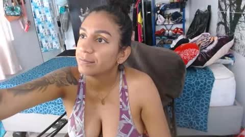 Snapshot of amelia_2023 chatting on 03.04.25 amelia  online show from 03.04.25