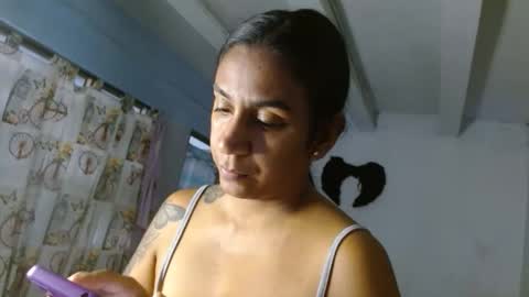 Snapshot of amelia_2023 chatting on 11.27.25 amelia online show from 11.27.25