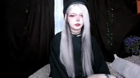 Snapshot of amelia__miller chatting on 11.16.25 Amelia online show from 11.16.25