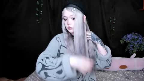 Snapshot of amelia__miller chatting on 12.02.25 Amelia online show from 12.02.25