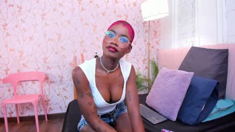 Snapshot of amelia_adms chatting on 04.10.26 Amelia Adams online show from 04.10.26