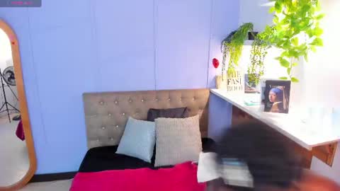 Snapshot of amelia_adms chatting on 07.21.26 Amelia Adams online show from 07.21.26