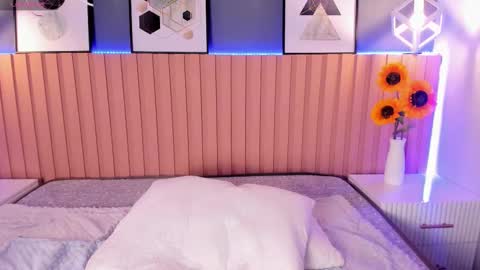    online show from 02.26.25