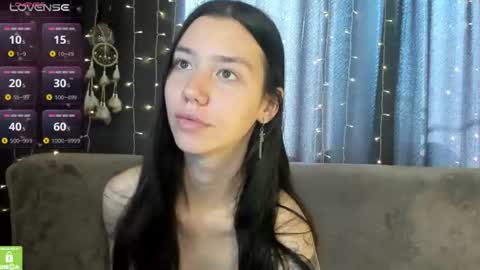 Snapshot of amelia_skyy chatting on 06.27.26 Anna online show from 06.27.26