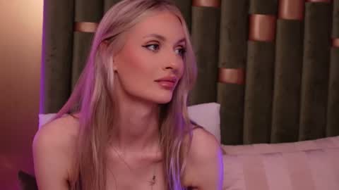 Amelia online show from 06.10.26