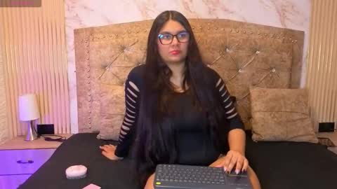 Snapshot of ameliacastell chatting on 03.13.26 AMELIA CASTELL online show from 03.13.26