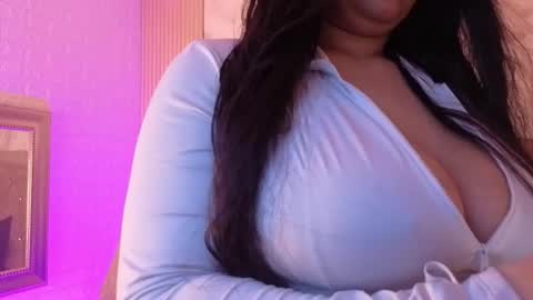 Snapshot of ameliacastell chatting on 03.26.26 AMELIA CASTELL online show from 03.26.26