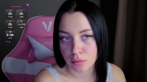 Amelia Sonk online show from 10.26.25