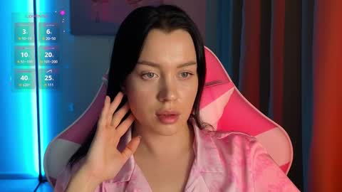 Amelia Sonk online show from 11.14.25