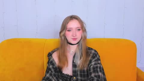 Snapshot of ameliawise chatting on 03.08.25 ameliawise online show from 03.08.25