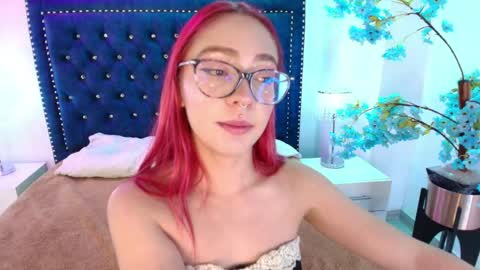 Snapshot of amelie_adamsx chatting on 05.02.26 Amelie online show from 05.02.26