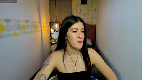 A M E L I E online show from 01.14.25