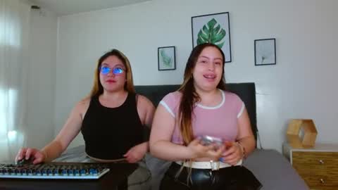 Amelie  online show from 06.26.26