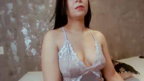 Snapshot of ameliporter_2 chatting on 12.29.24 ameli online show from 12.29.24