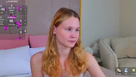 Snapshot of ameliroyse chatting on 06.11.26 AmeliRoyse online show from 06.11.26