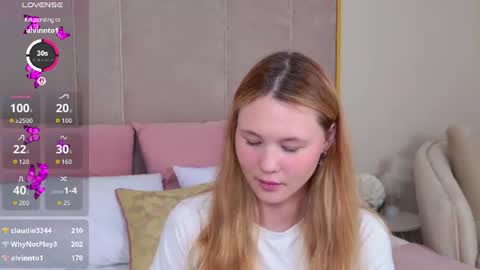 Snapshot of ameliroyse chatting on 06.19.26 AmeliRoyse online show from 06.19.26