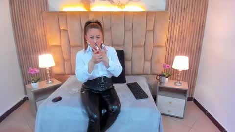 Amell Thomson online show from 05.19.26