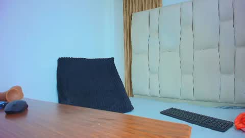 Amell Thomson online show from 07.16.26