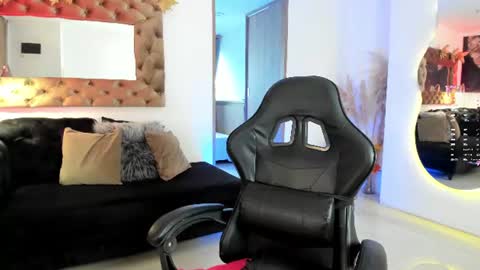          online show from 08.02.26