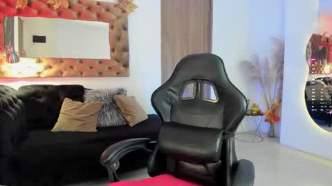          online show from 08.03.26