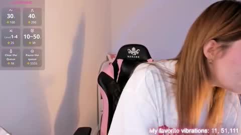 Snapshot of ami_amour_ chatting on 11.09.25 Hi-hi I am Kate welcome to my sexy room online show from 11.09.25