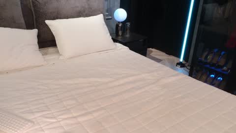 Snapshot of ami_katana chatting on 01.23.25 Ami online show from 01.23.25